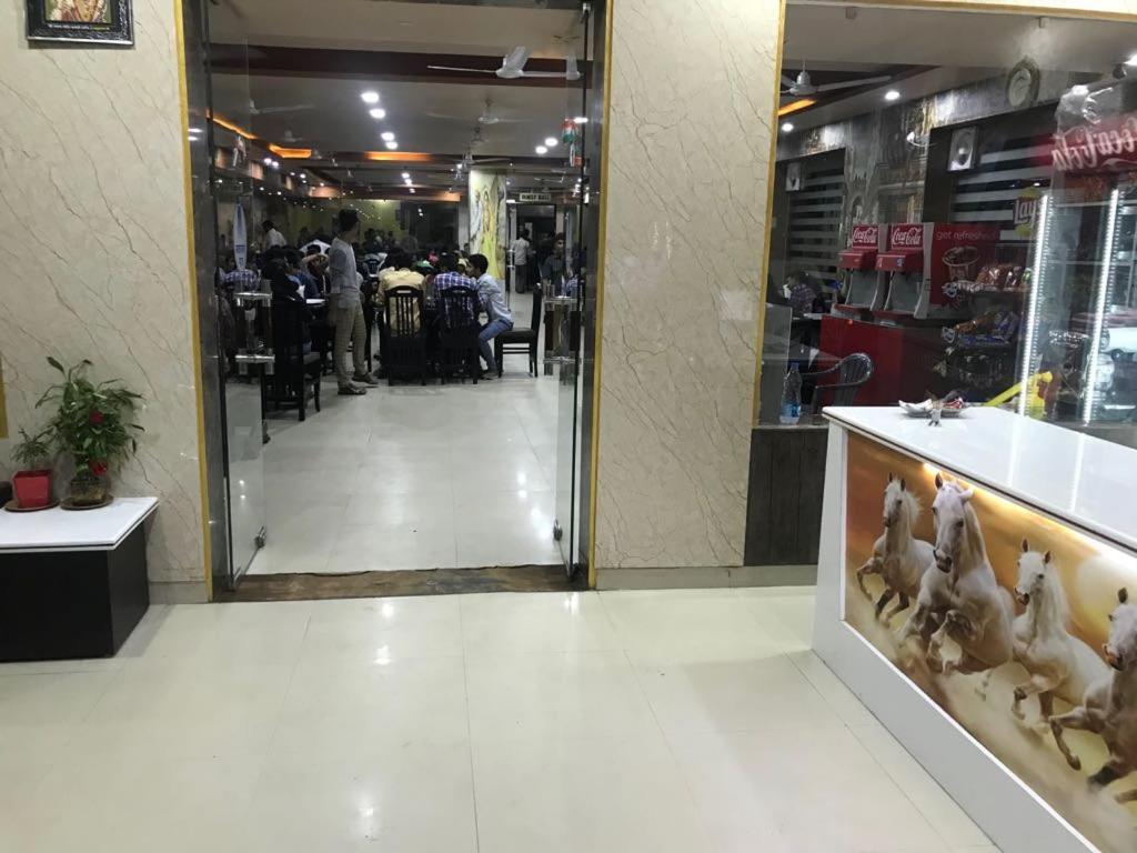 Makrana Raj Hotel Sikar エクステリア 写真